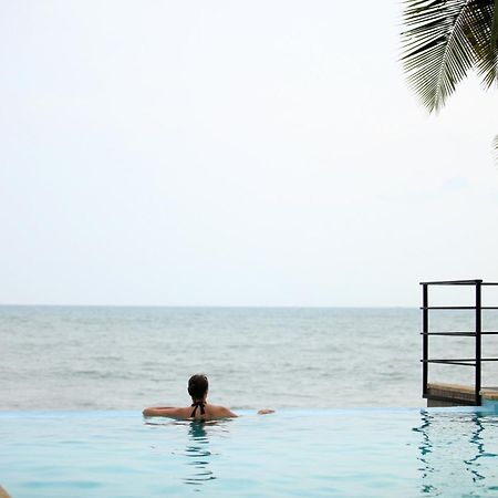 36 Palms Boutique Retreat Hotell Cherai Beach Exteriör bild