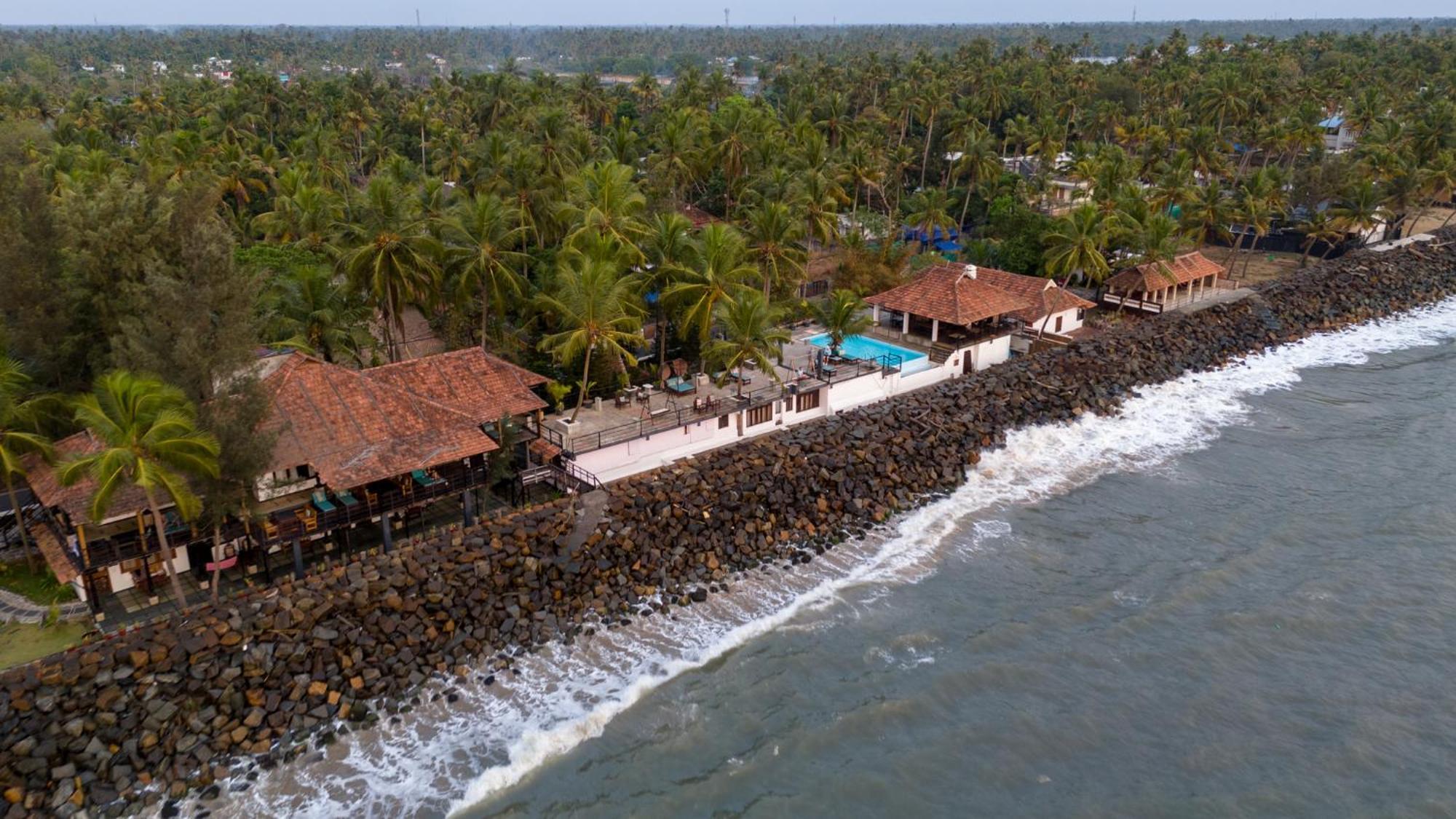 36 Palms Boutique Retreat Hotell Cherai Beach Exteriör bild
