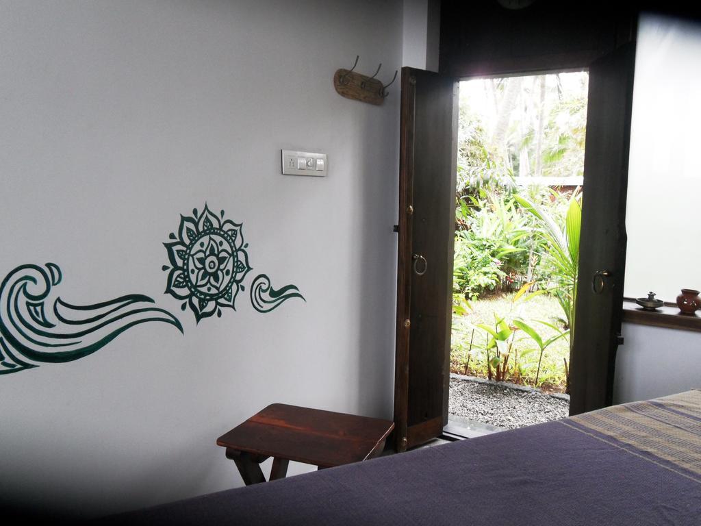 36 Palms Boutique Retreat Hotell Cherai Beach Exteriör bild