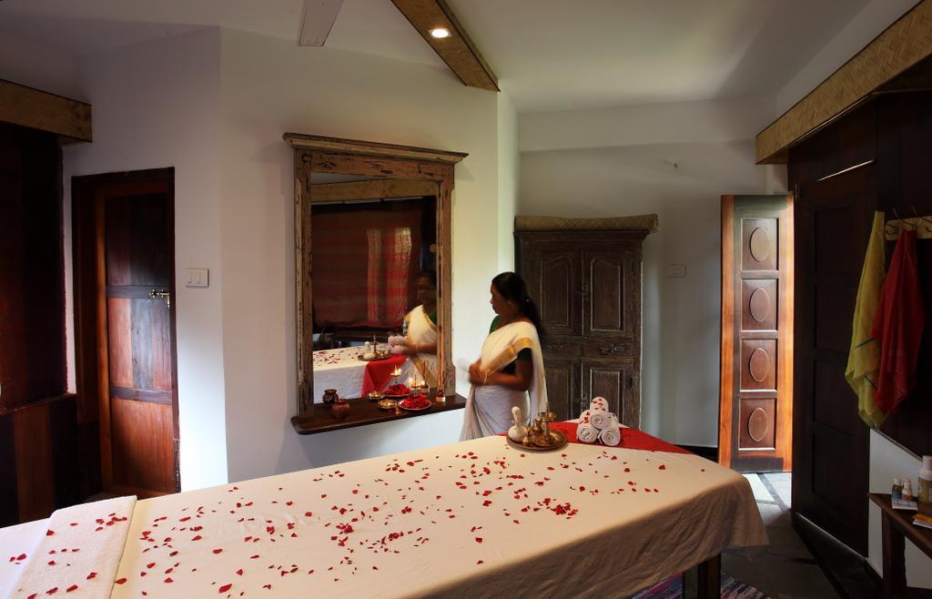 36 Palms Boutique Retreat Hotell Cherai Beach Exteriör bild