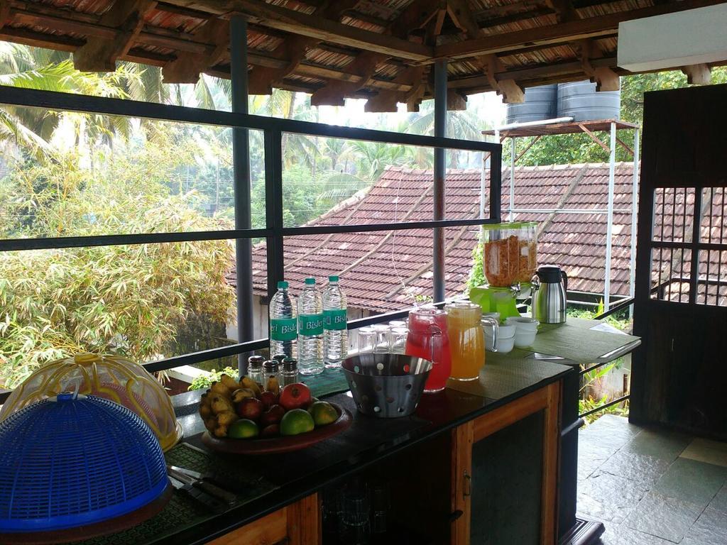36 Palms Boutique Retreat Hotell Cherai Beach Exteriör bild