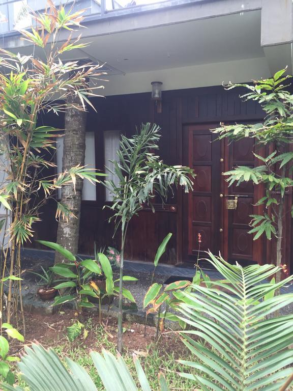 36 Palms Boutique Retreat Hotell Cherai Beach Exteriör bild