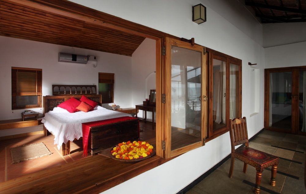 36 Palms Boutique Retreat Hotell Cherai Beach Exteriör bild