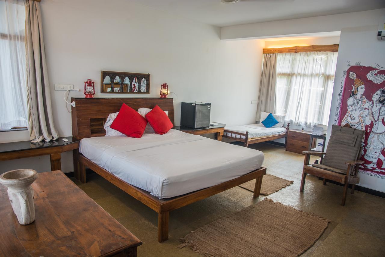 36 Palms Boutique Retreat Hotell Cherai Beach Exteriör bild