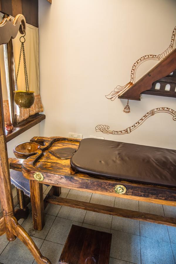 36 Palms Boutique Retreat Hotell Cherai Beach Exteriör bild